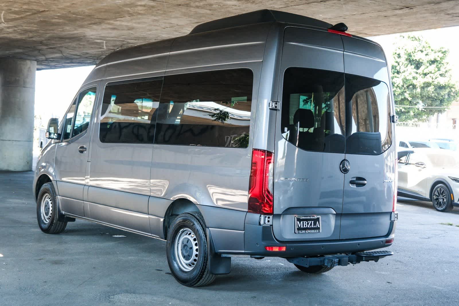 Thumbnail: 2024 Mercedes-Benz Sprinter - 6