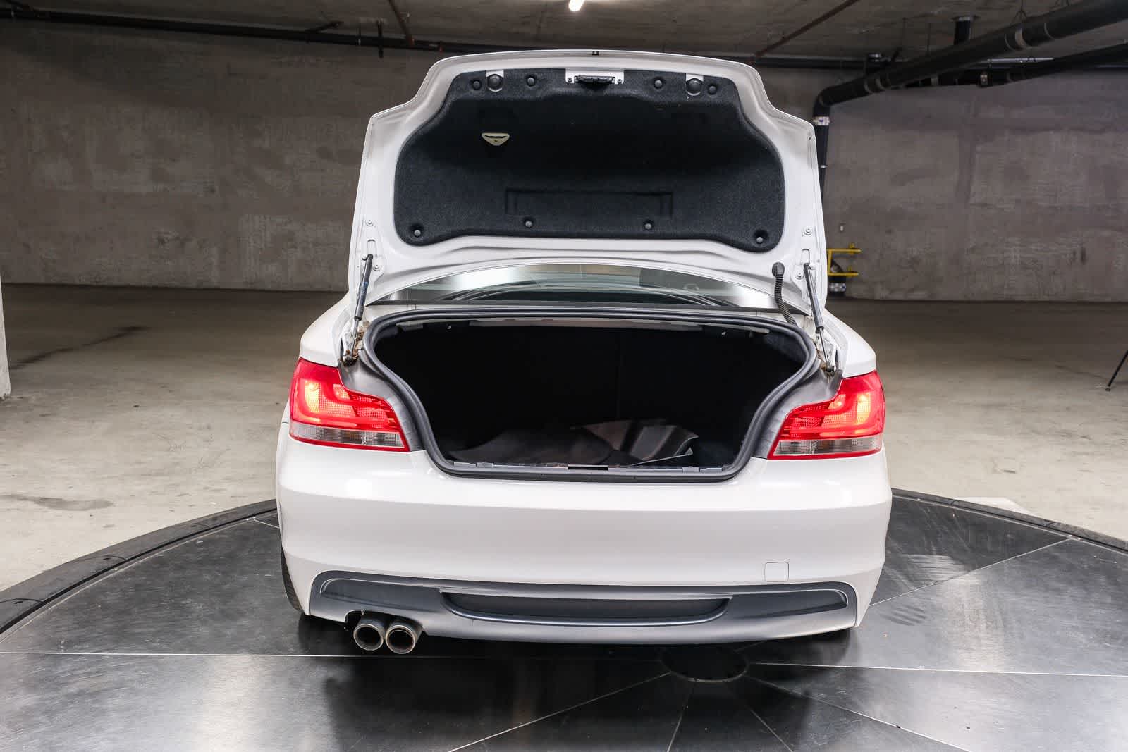 Thumbnail: 2012 BMW 1 Series - 29