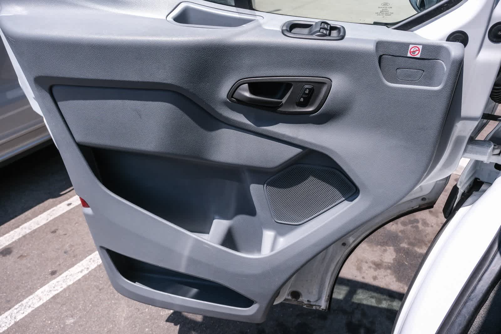 Thumbnail: 2019 Ford Transit Series - 18