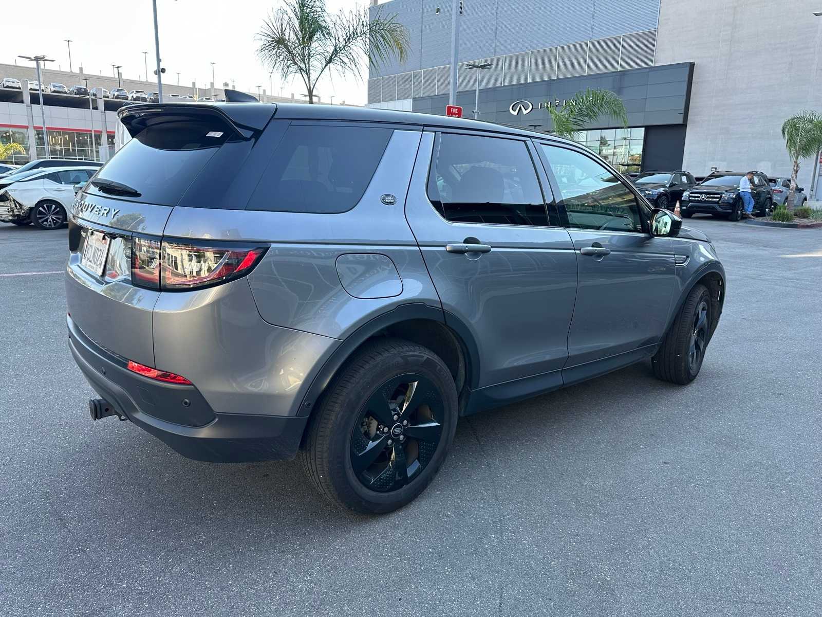 Thumbnail: 2021 Land Rover Discovery Sport - 4