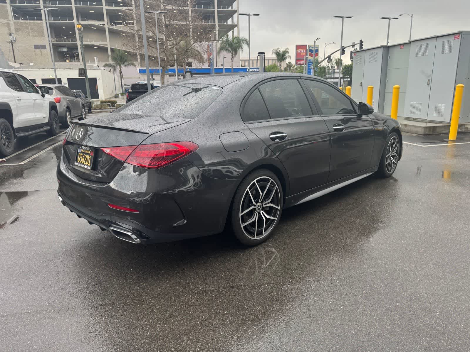 Thumbnail: 2023 Mercedes-Benz C-Class - 3