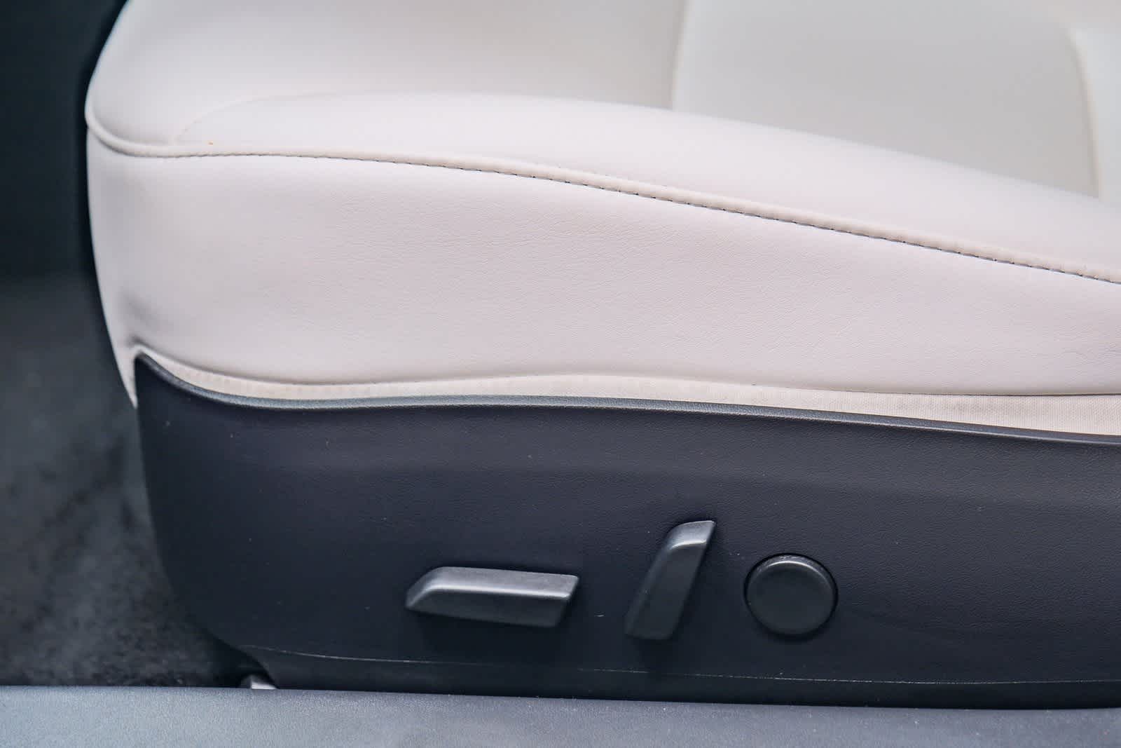 Thumbnail: 2020 Tesla Model 3 - 20