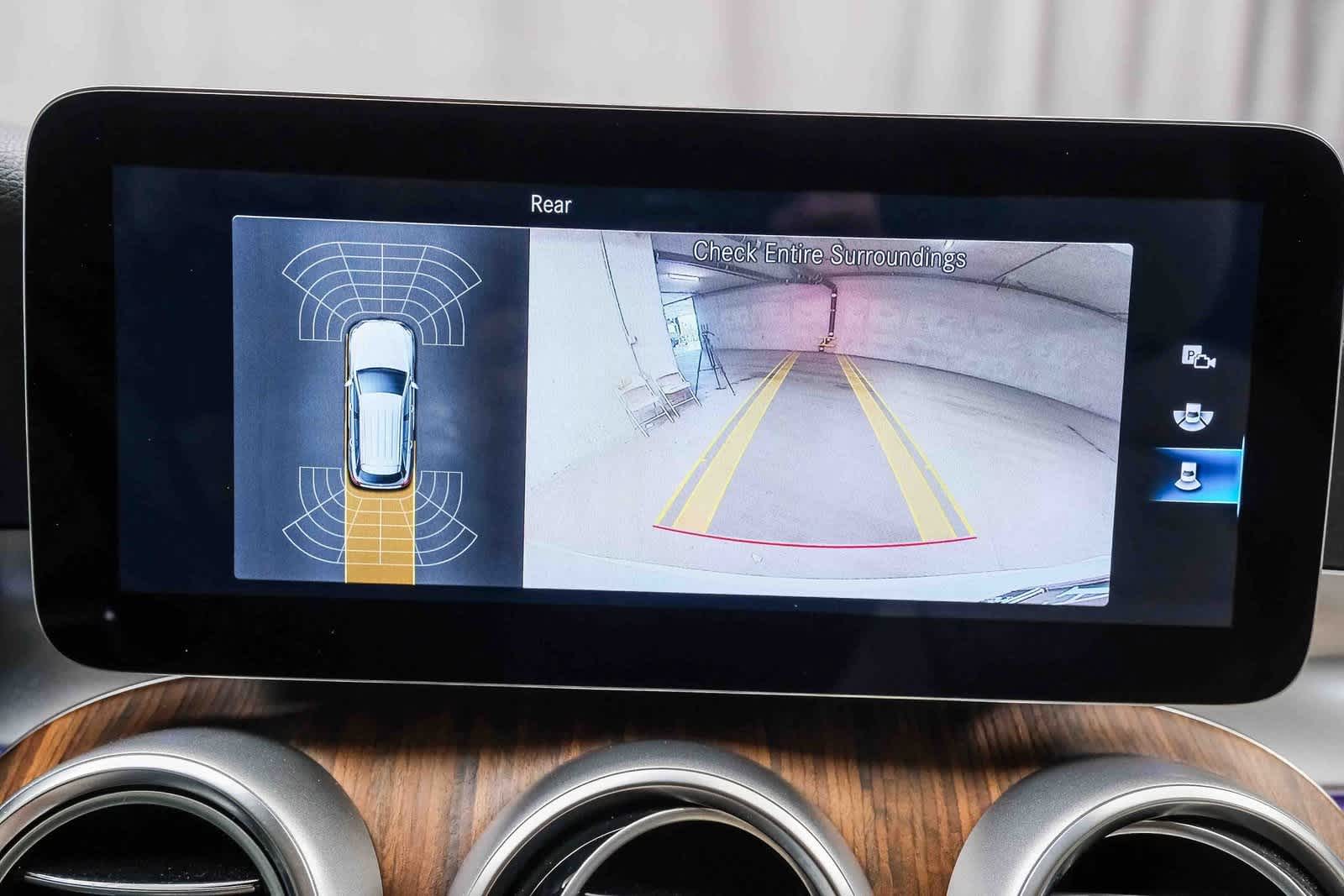 Thumbnail: 2022 Mercedes-Benz GLC - 25