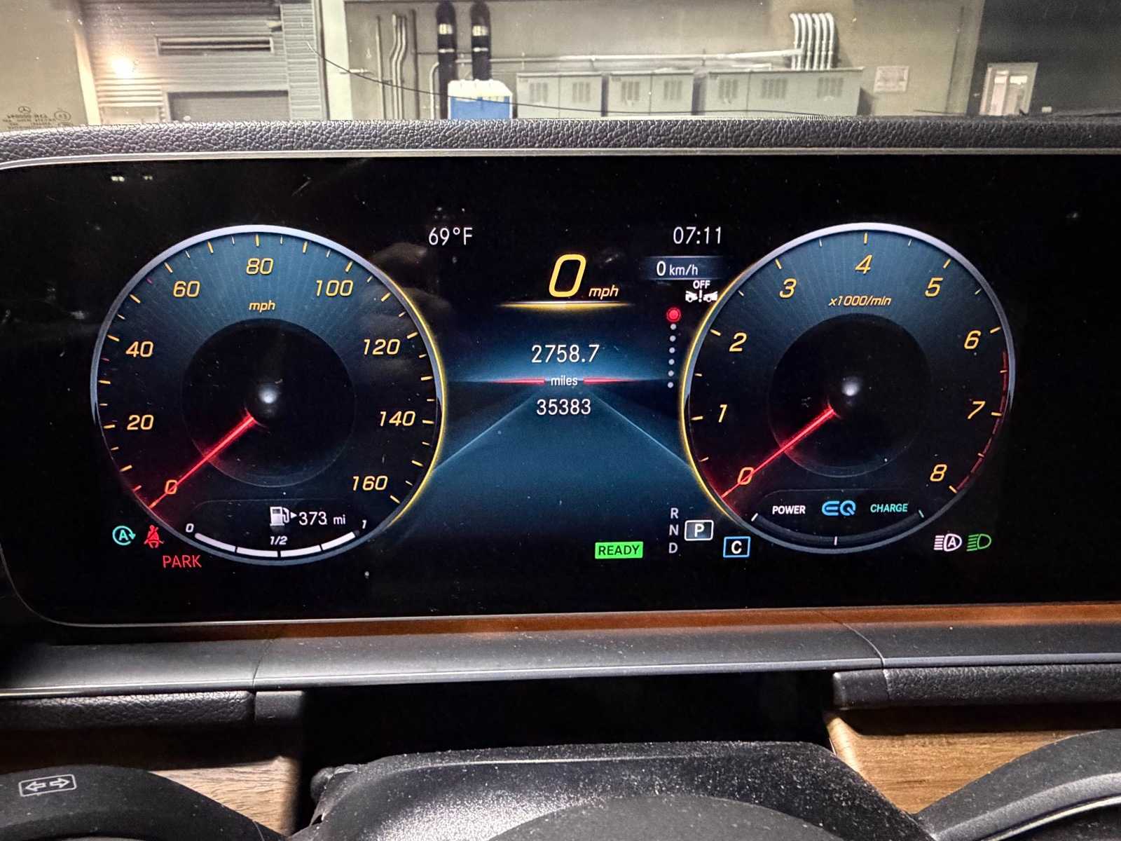 Thumbnail: 2023 Mercedes-Benz GLE - 7