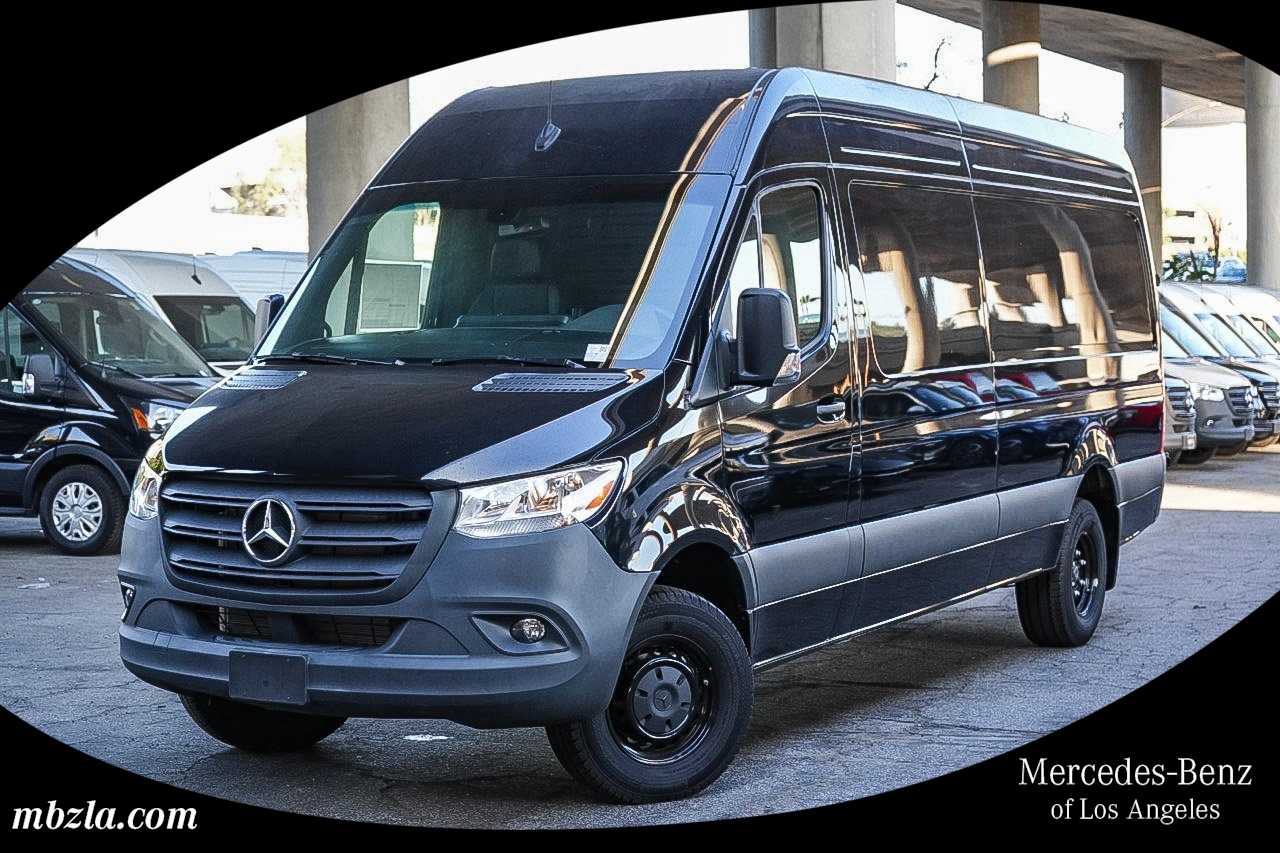 Thumbnail: 2024 Mercedes-Benz Sprinter - 1