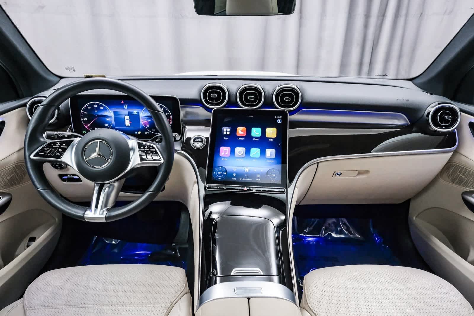 Thumbnail: 2025 Mercedes-Benz GLC - 13