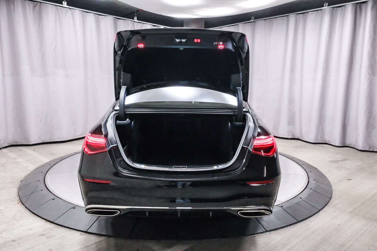 Thumbnail: 2026 Mercedes-Benz S-Class - 24