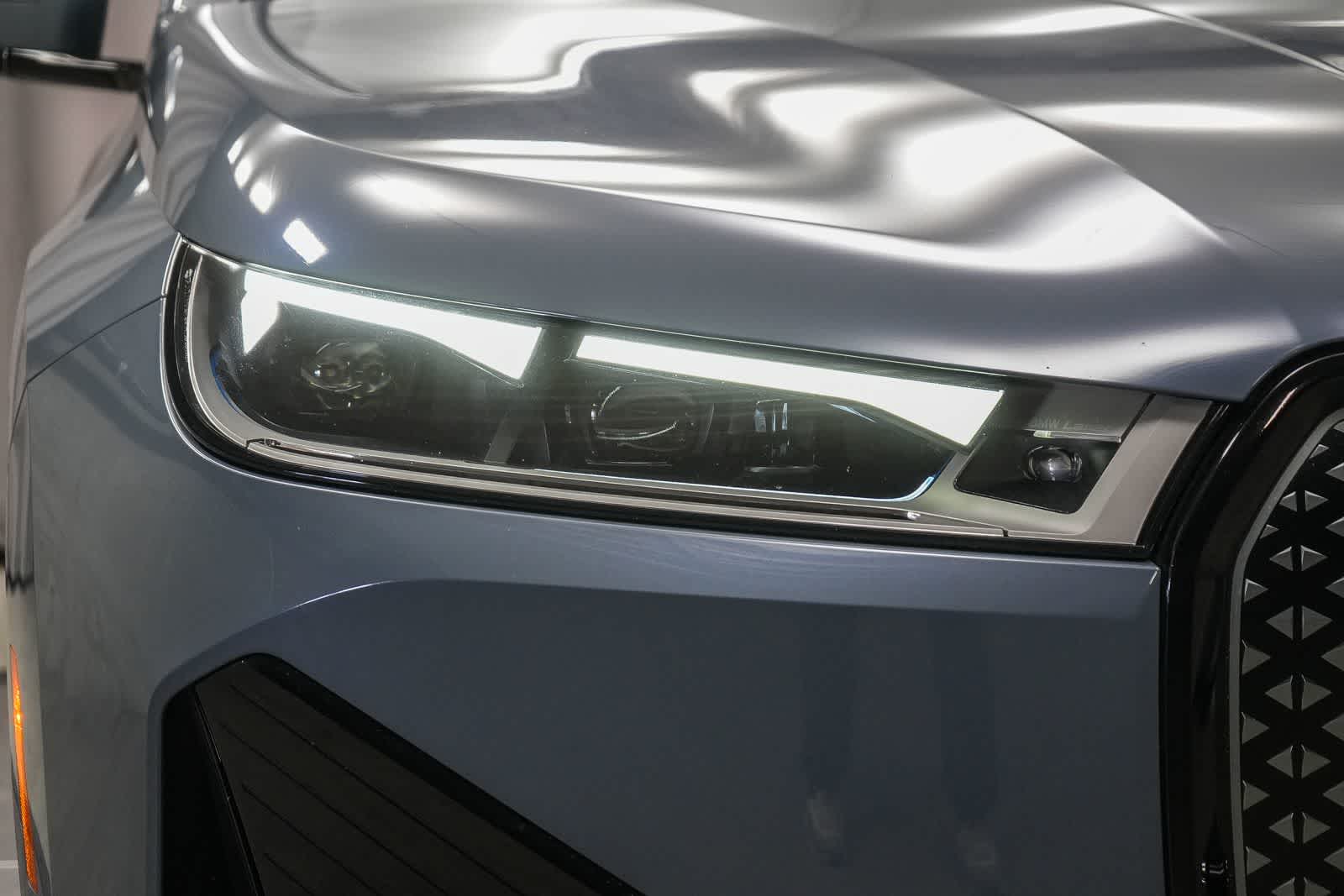 Thumbnail: 2023 BMW iX - 4