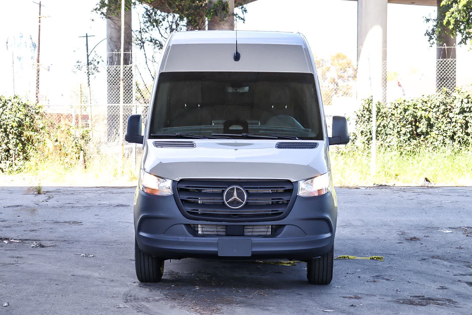 Thumbnail: 2026 Mercedes-Benz Sprinter - 2
