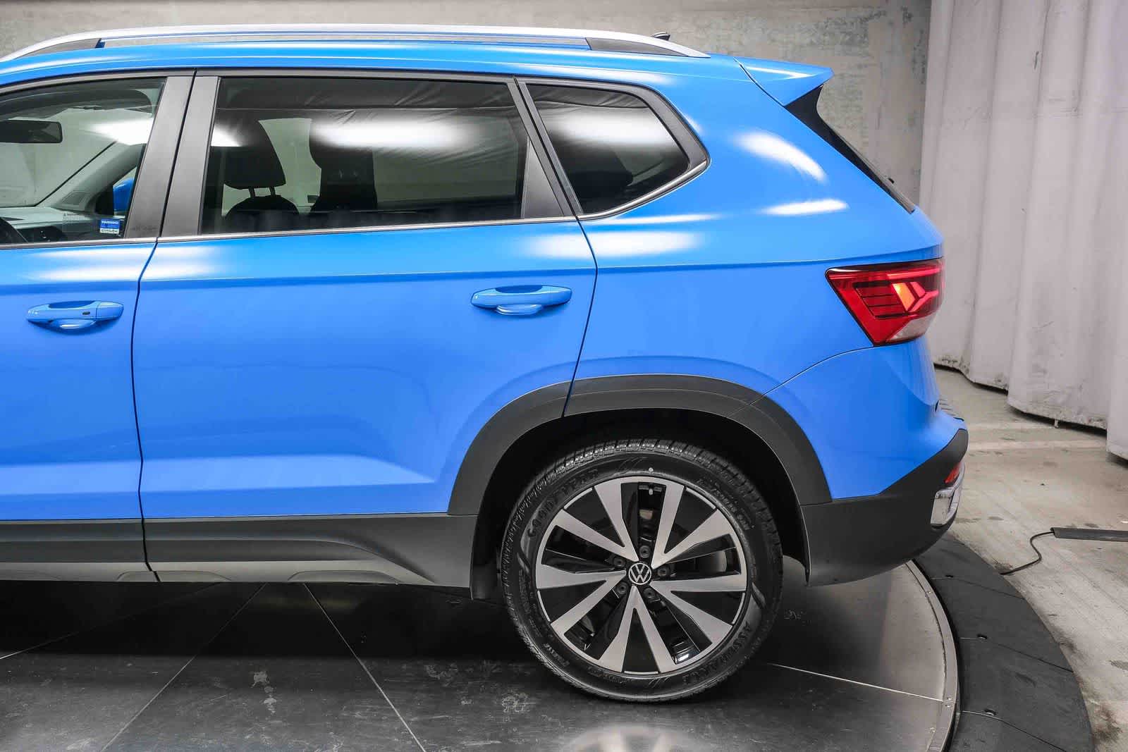 Thumbnail: 2022 Volkswagen Taos - 7