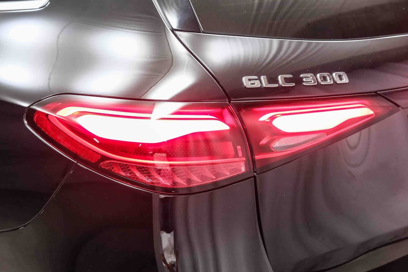 Thumbnail: 2025 Mercedes-Benz GLC - 7