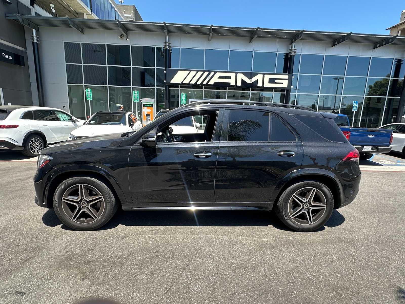 Thumbnail: 2022 Mercedes-Benz GLE - 2