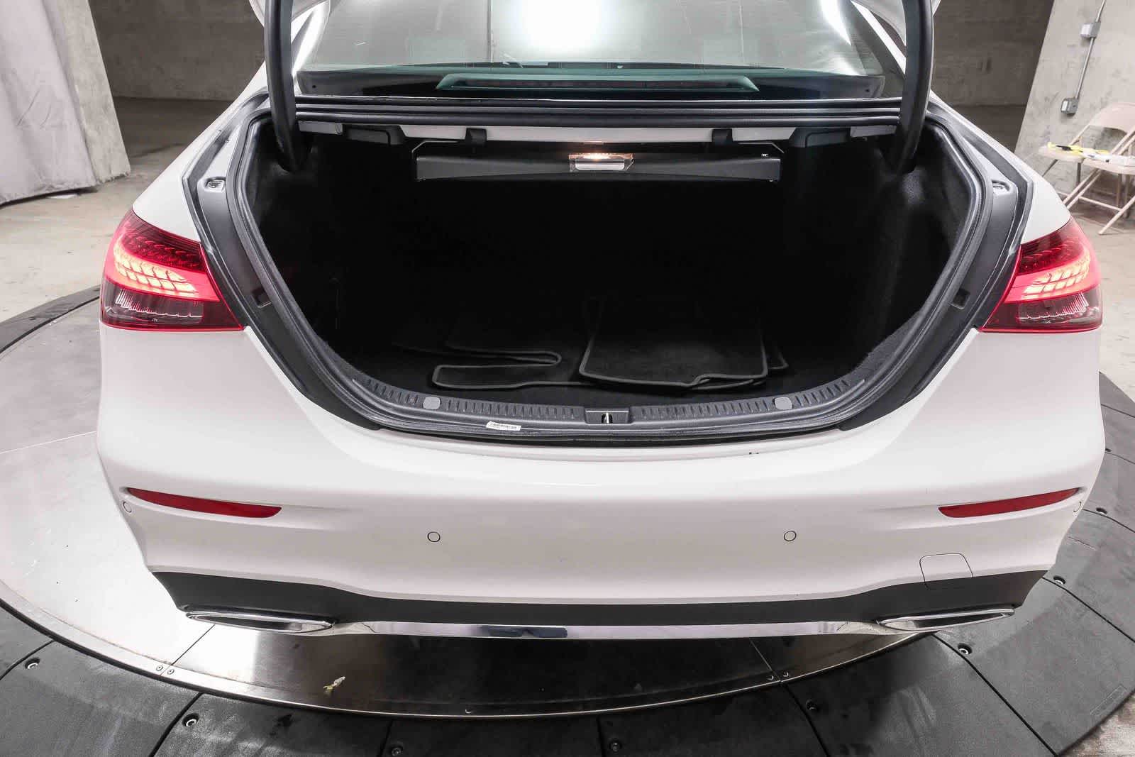 Thumbnail: 2023 Mercedes-Benz E-Class - 21