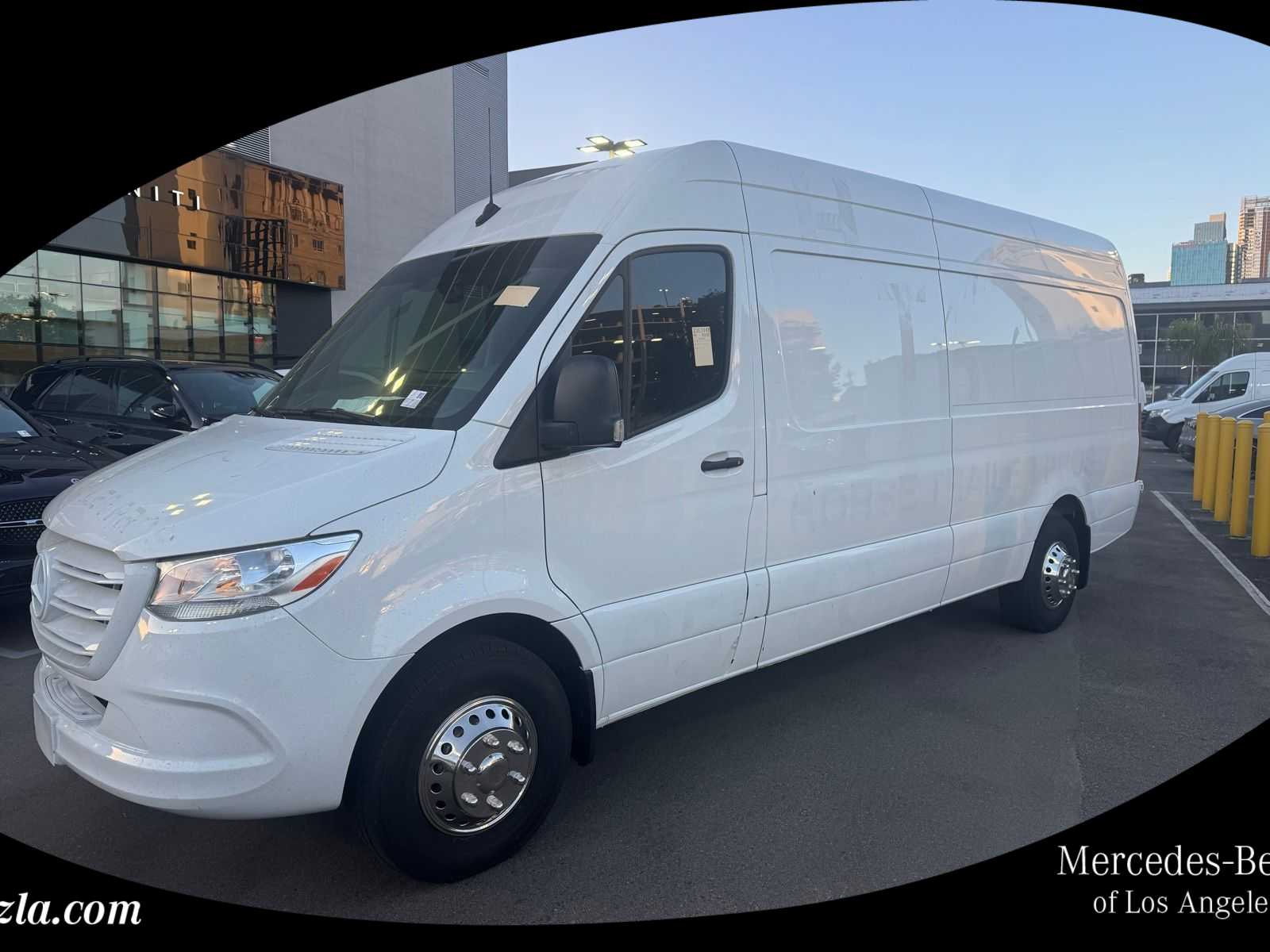 2022 Mercedes-Benz Sprinter 2500 -
                  Los Angeles, CA