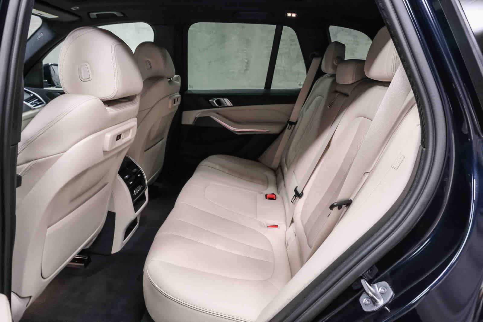 Thumbnail: 2022 BMW X5 - 15