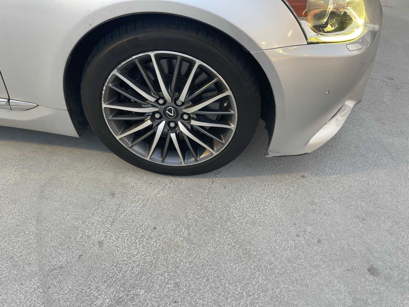 Thumbnail: 2014 Lexus LS - 3