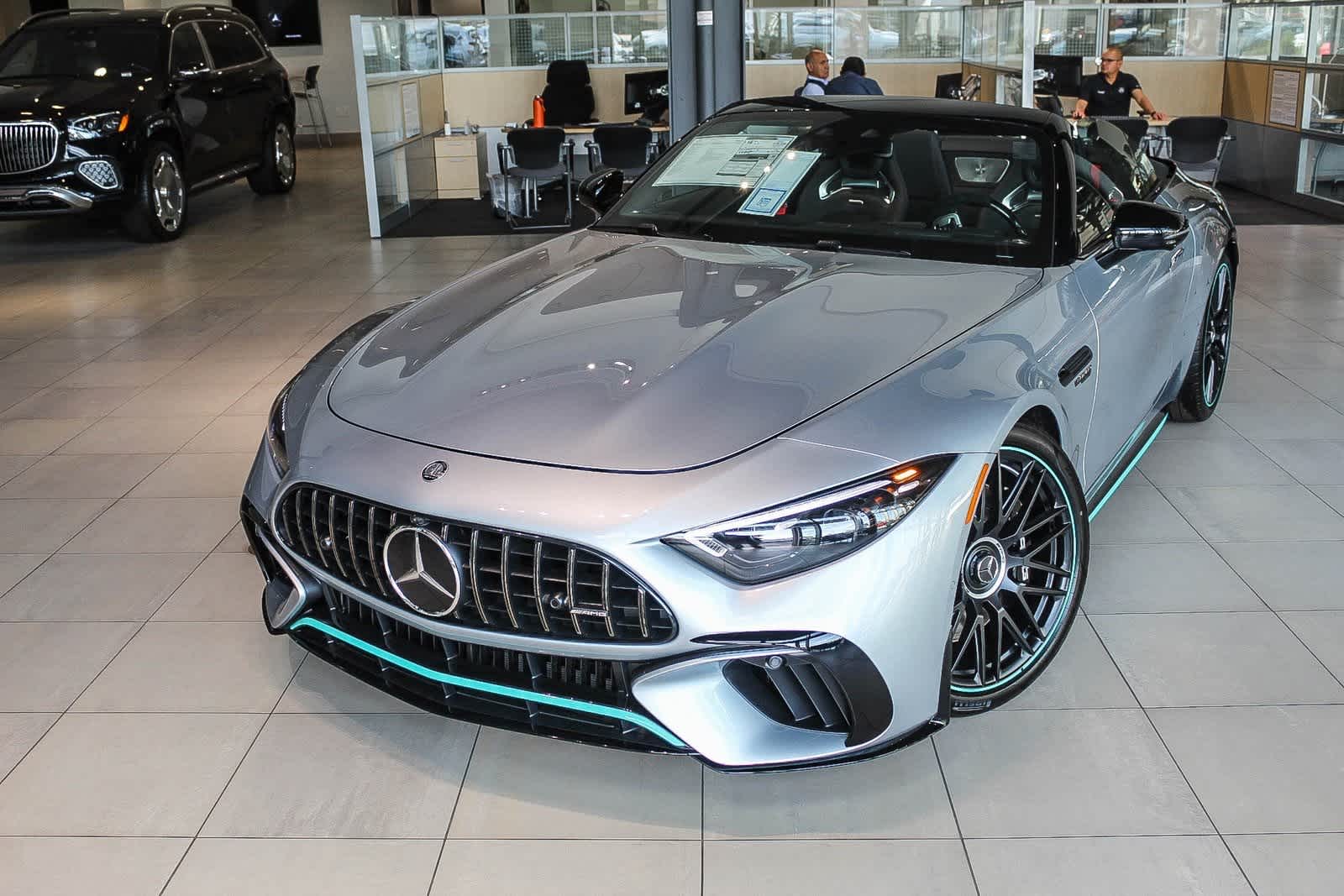 Thumbnail: 2024 Mercedes-Benz SL-Class - 10