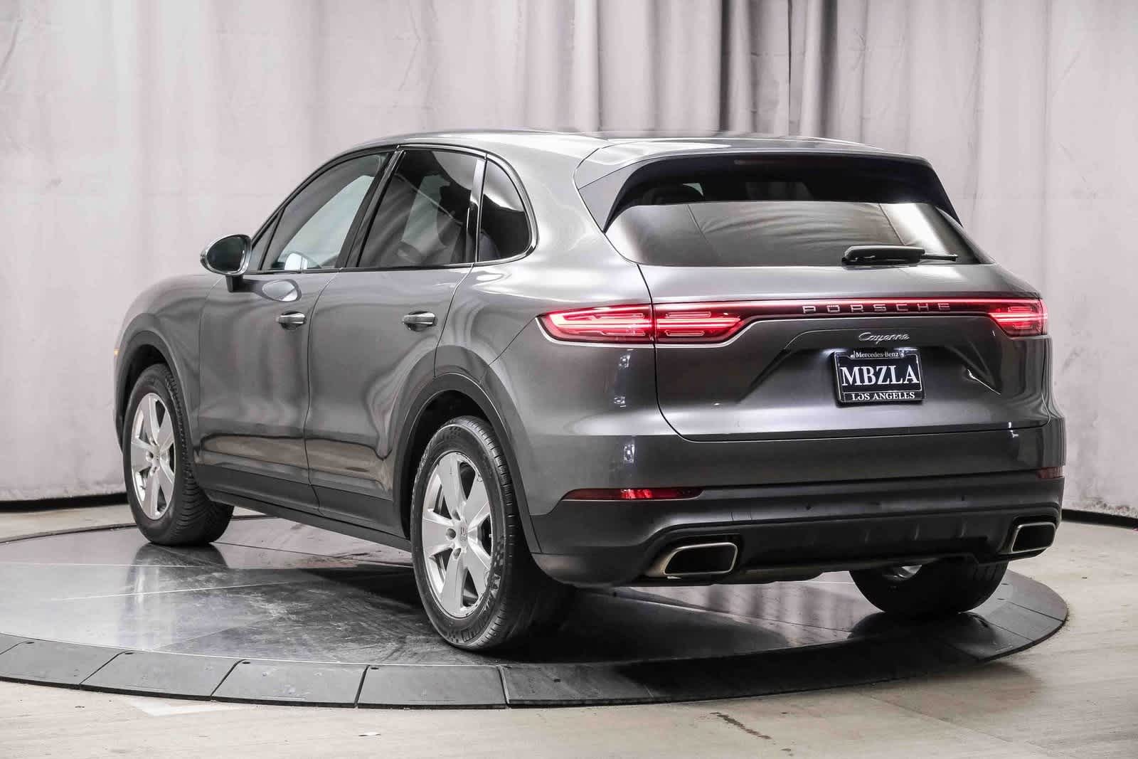 Thumbnail: 2020 Porsche Cayenne - 2