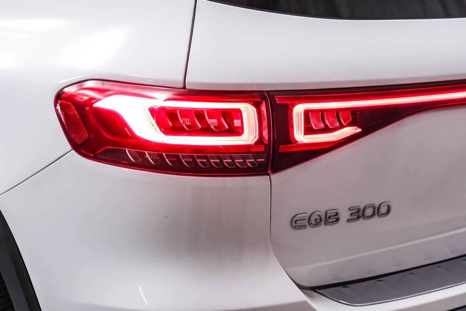 Thumbnail: 2023 Mercedes-Benz EQB - 7