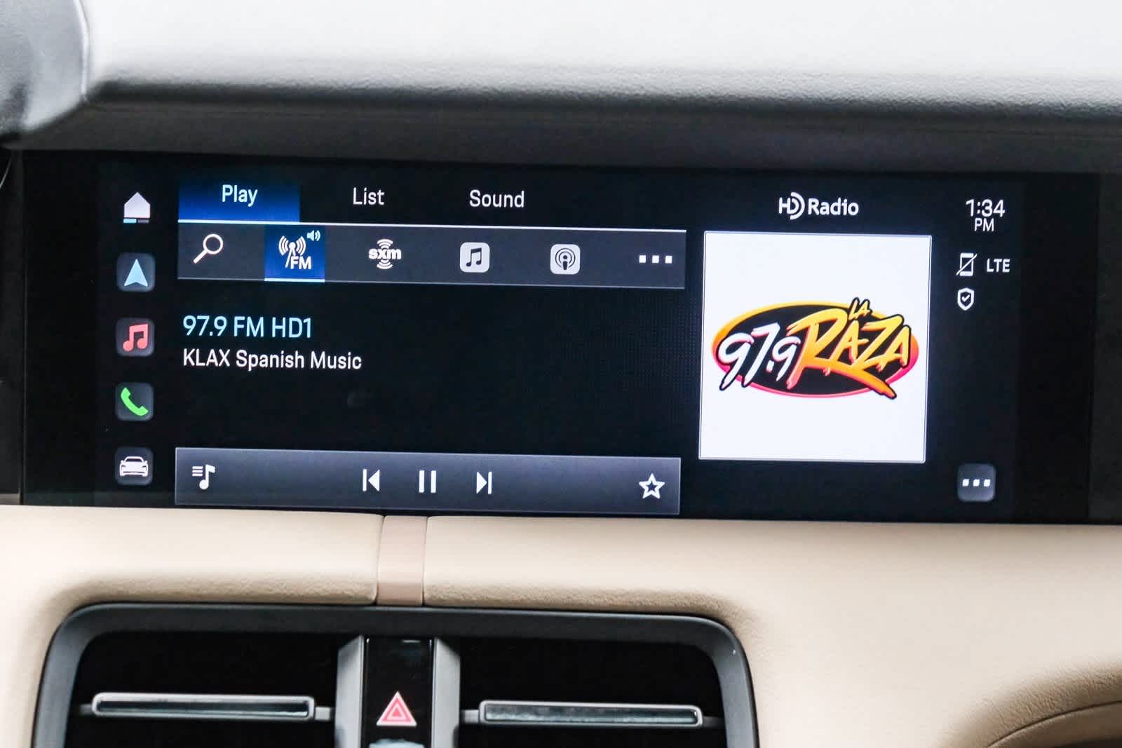 Thumbnail: 2023 Porsche Taycan - 13