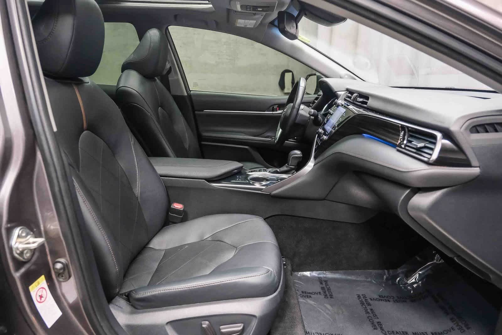 Thumbnail: 2019 Toyota Camry - 18