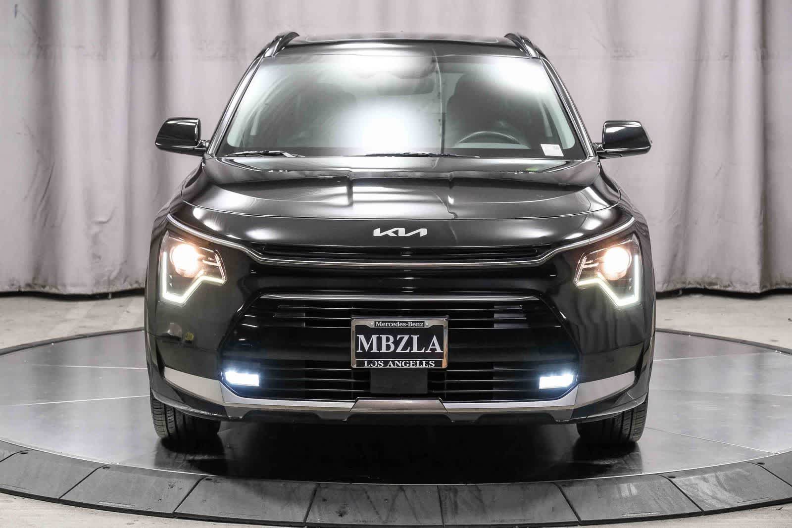 Thumbnail: 2023 Kia Niro - 5