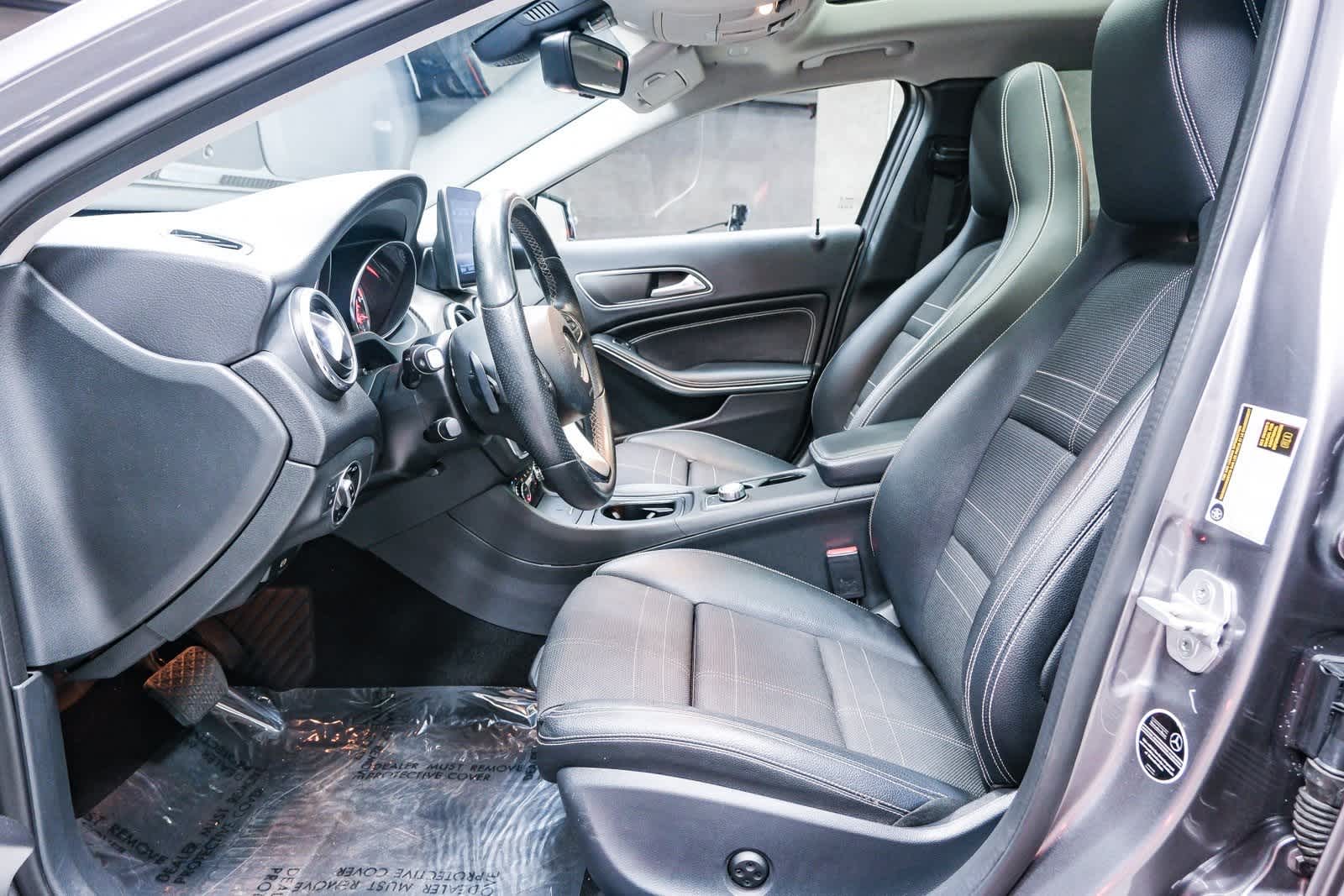 Thumbnail: 2017 Mercedes-Benz GLA - 19