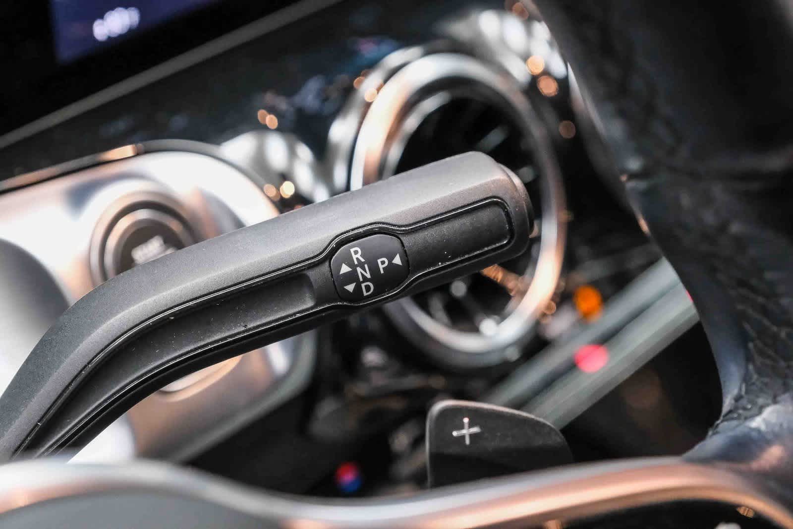 Thumbnail: 2022 Mercedes-Benz GLB - 18