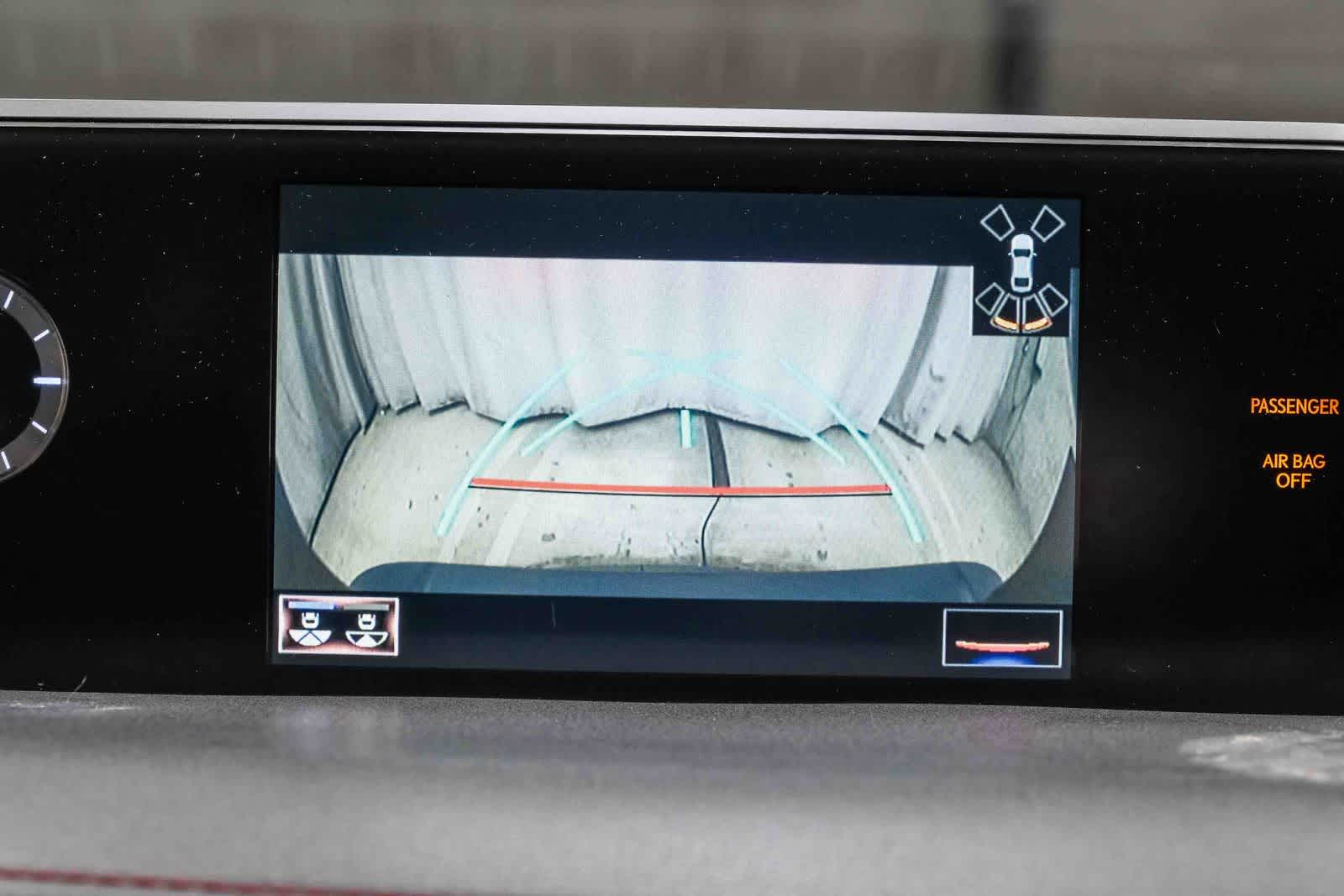 Thumbnail: 2020 Lexus UX - 25