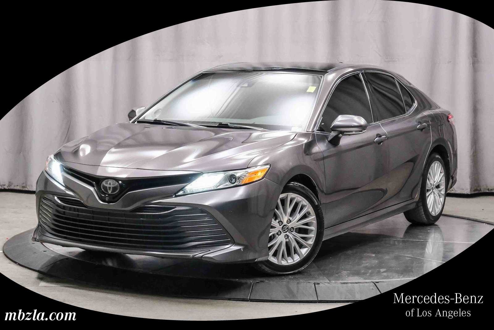 Thumbnail: 2019 Toyota Camry - 1