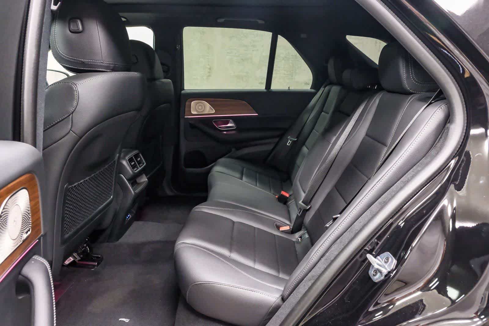 Thumbnail: 2026 Mercedes-Benz GLE - 18