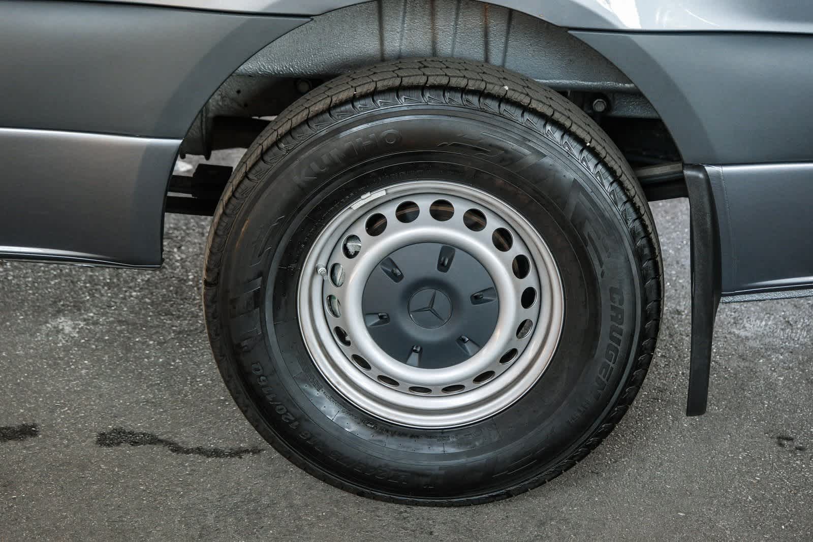 Thumbnail: 2024 Mercedes-Benz Sprinter - 9