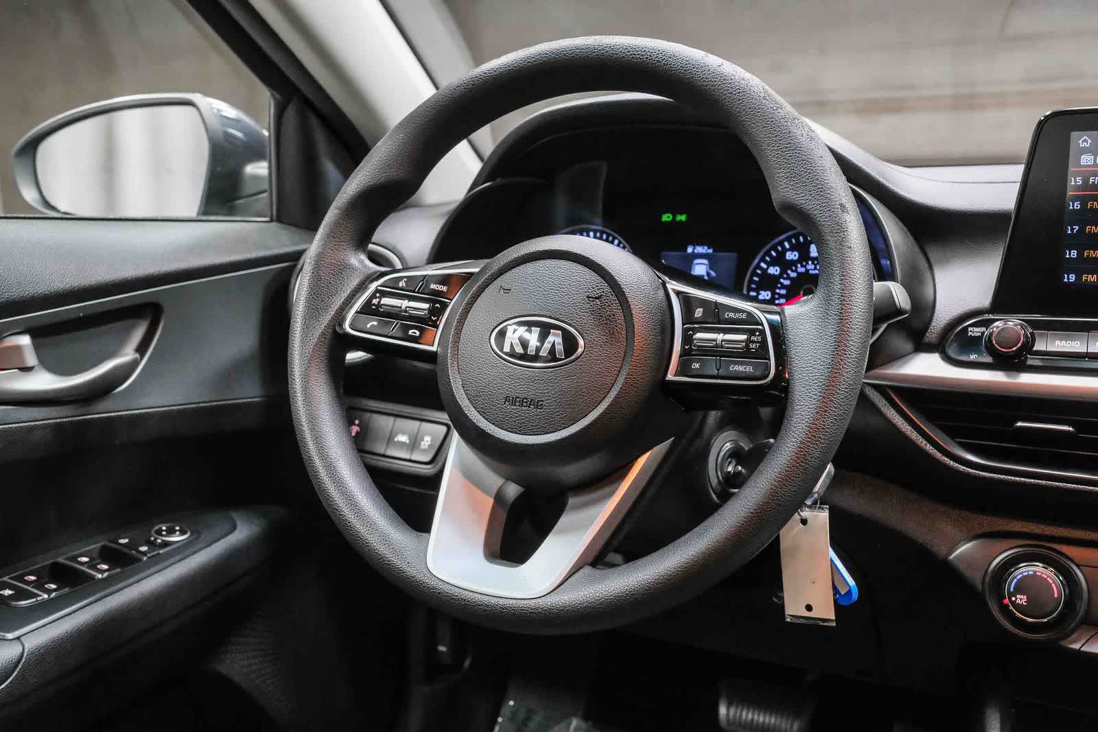 Thumbnail: 2020 Kia Forte - 19