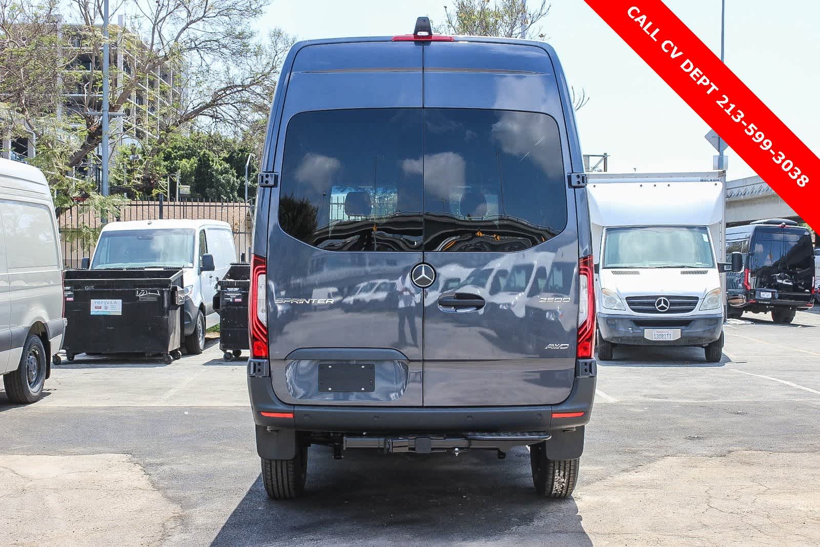 Thumbnail: 2024 Mercedes-Benz Sprinter - 10