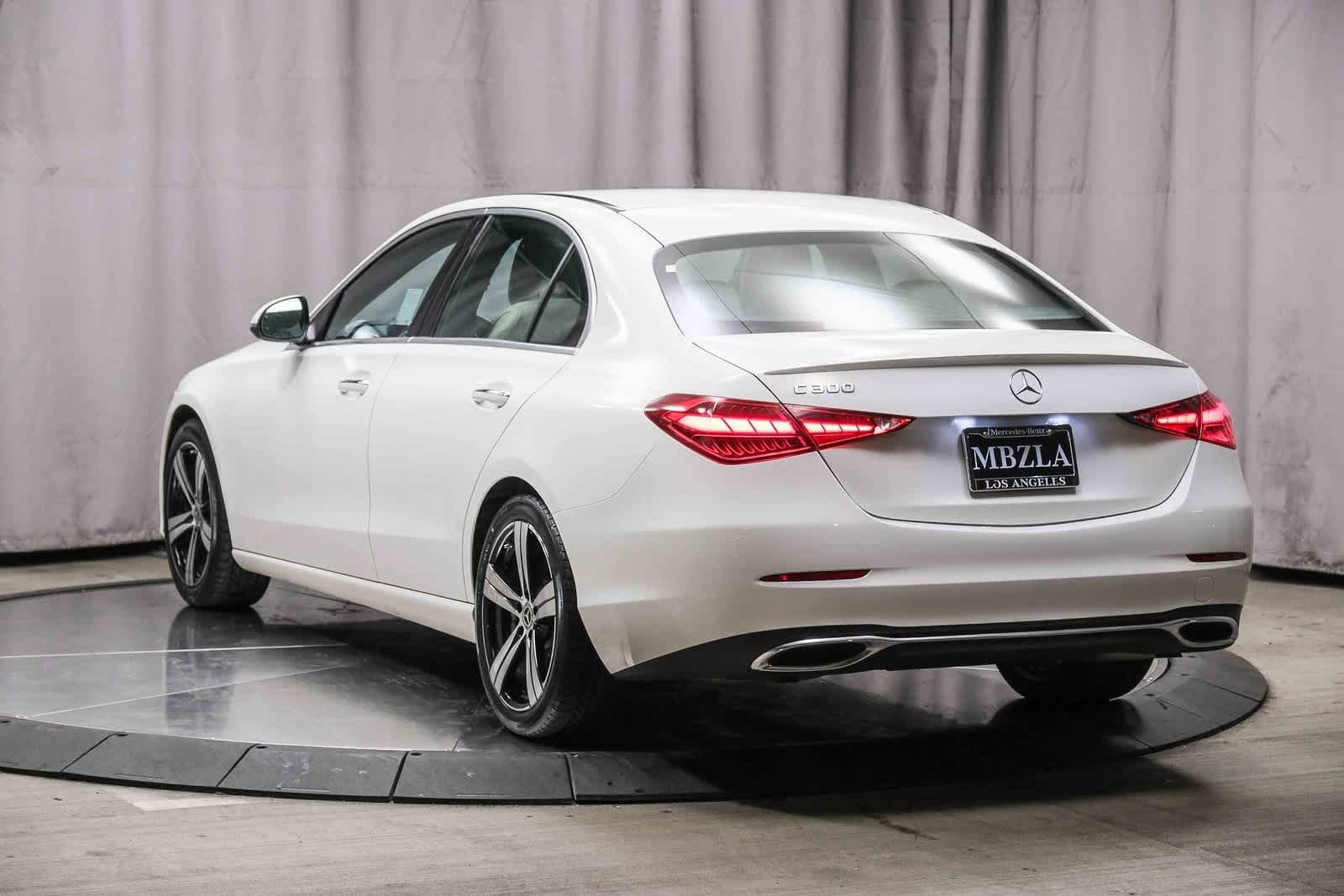 Thumbnail: 2022 Mercedes-Benz C-Class - 2