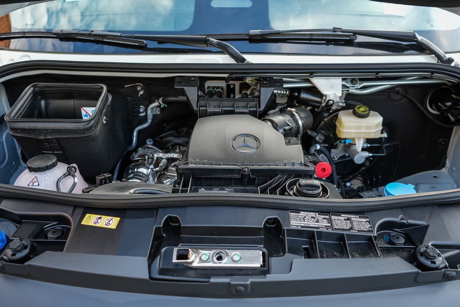 Thumbnail: 2025 Mercedes-Benz Sprinter - 24