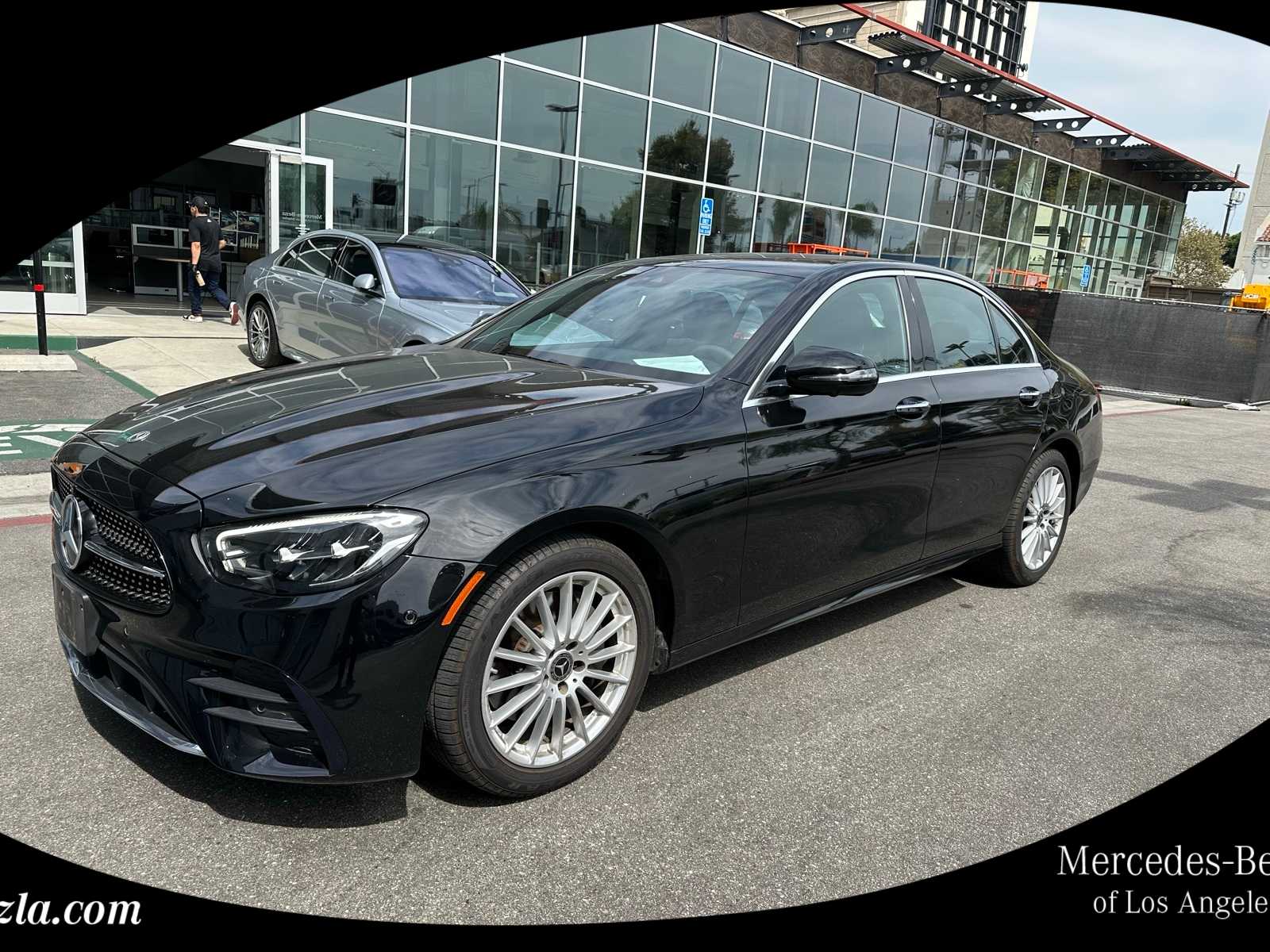 Thumbnail: 2022 Mercedes-Benz E-Class - 1