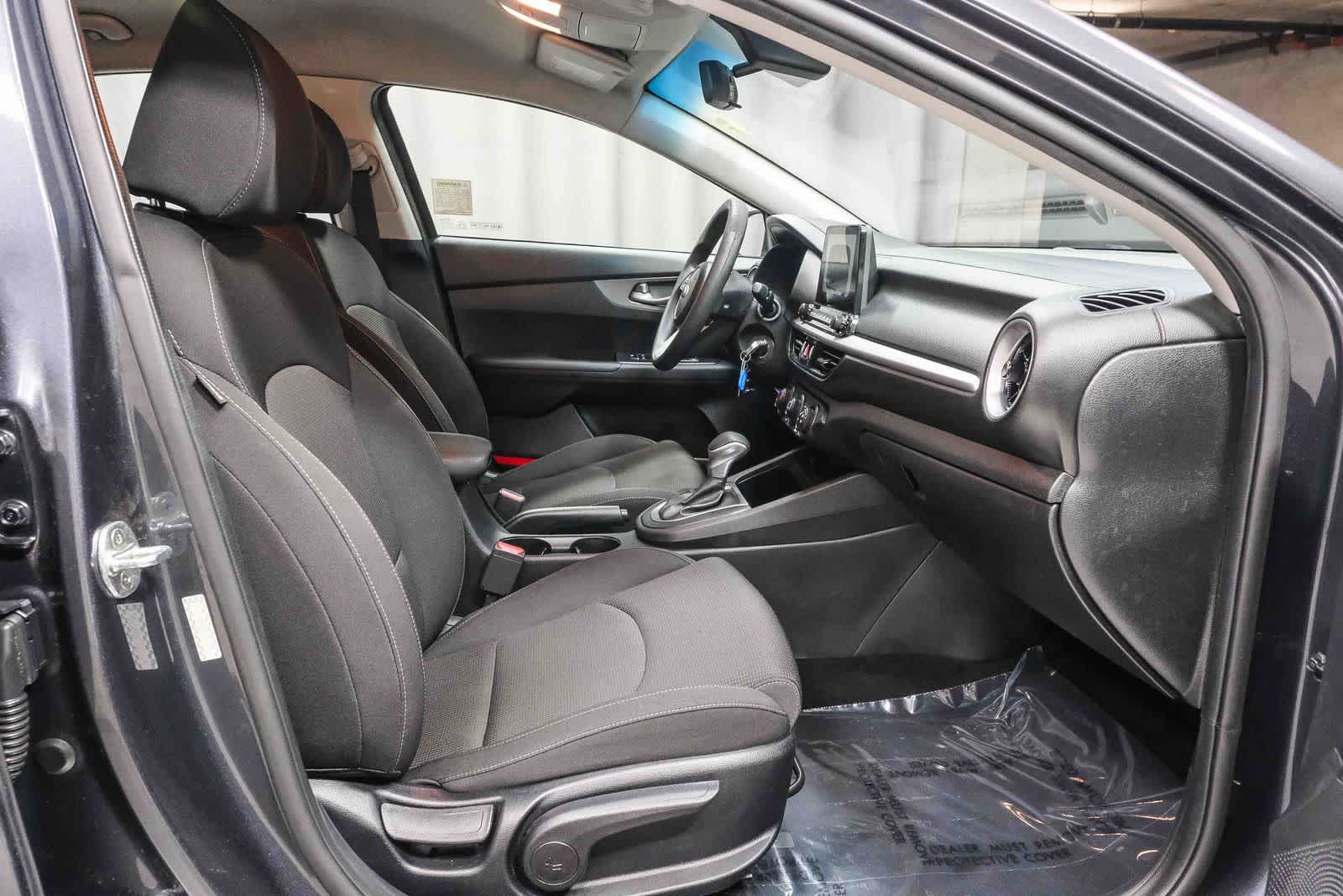 Thumbnail: 2020 Kia Forte - 20