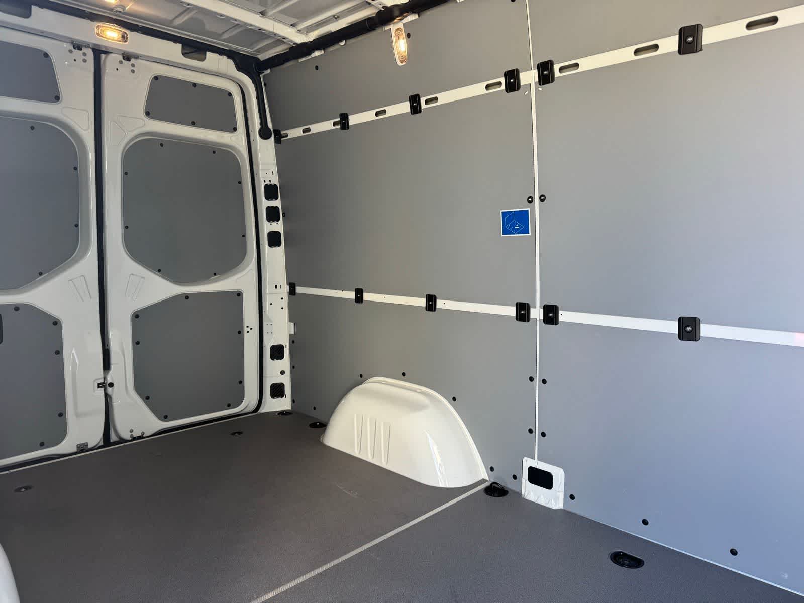 Thumbnail: 2023 Mercedes-Benz Sprinter - 8