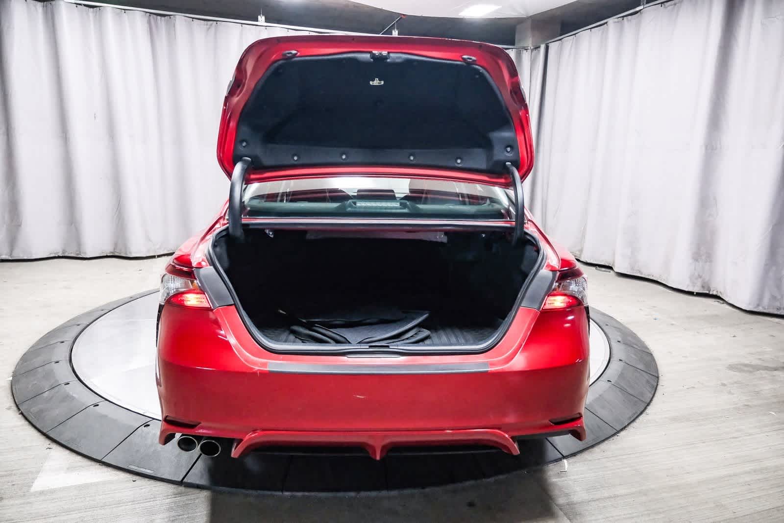 Thumbnail: 2022 Toyota Camry - 27