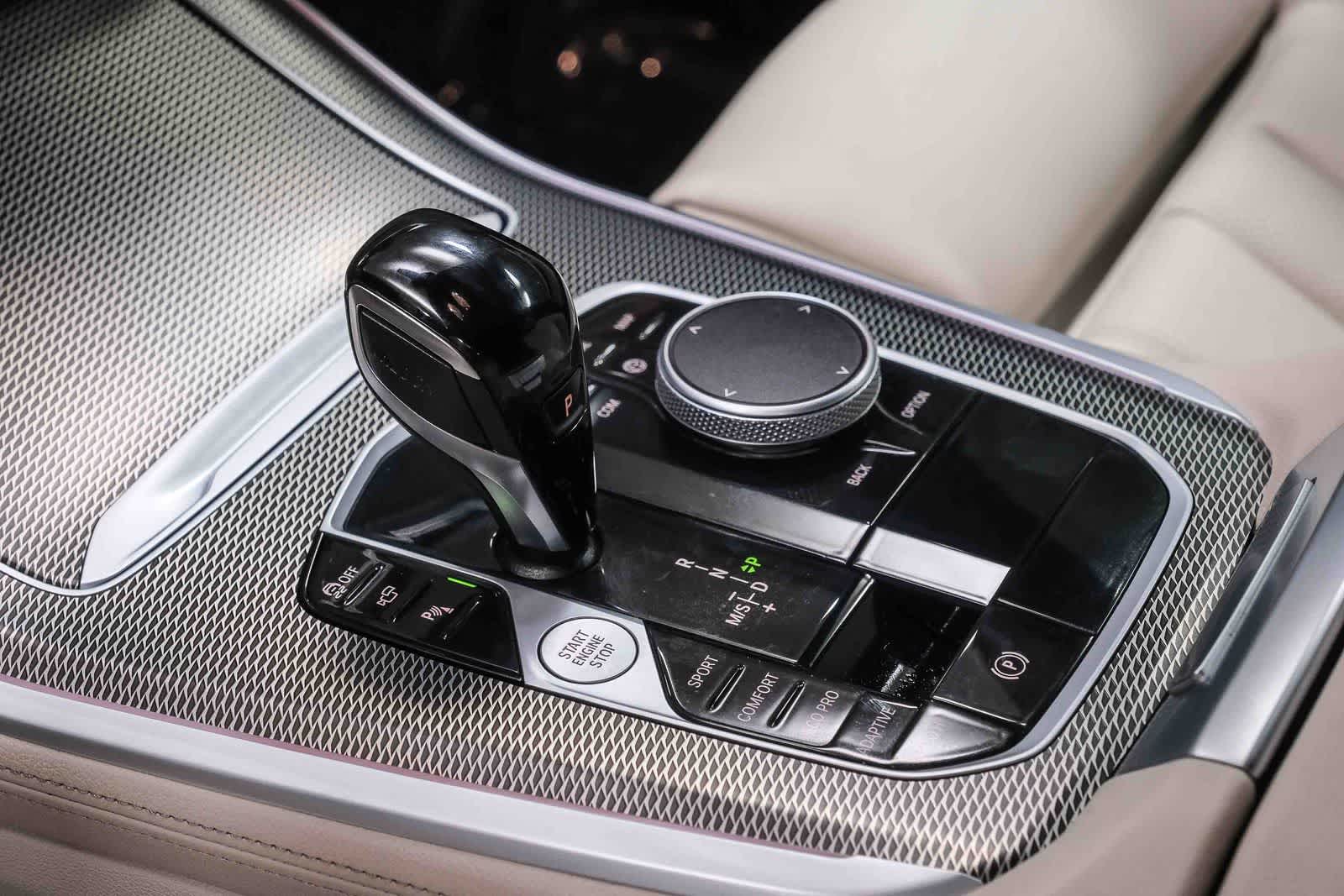 Thumbnail: 2022 BMW X5 - 17