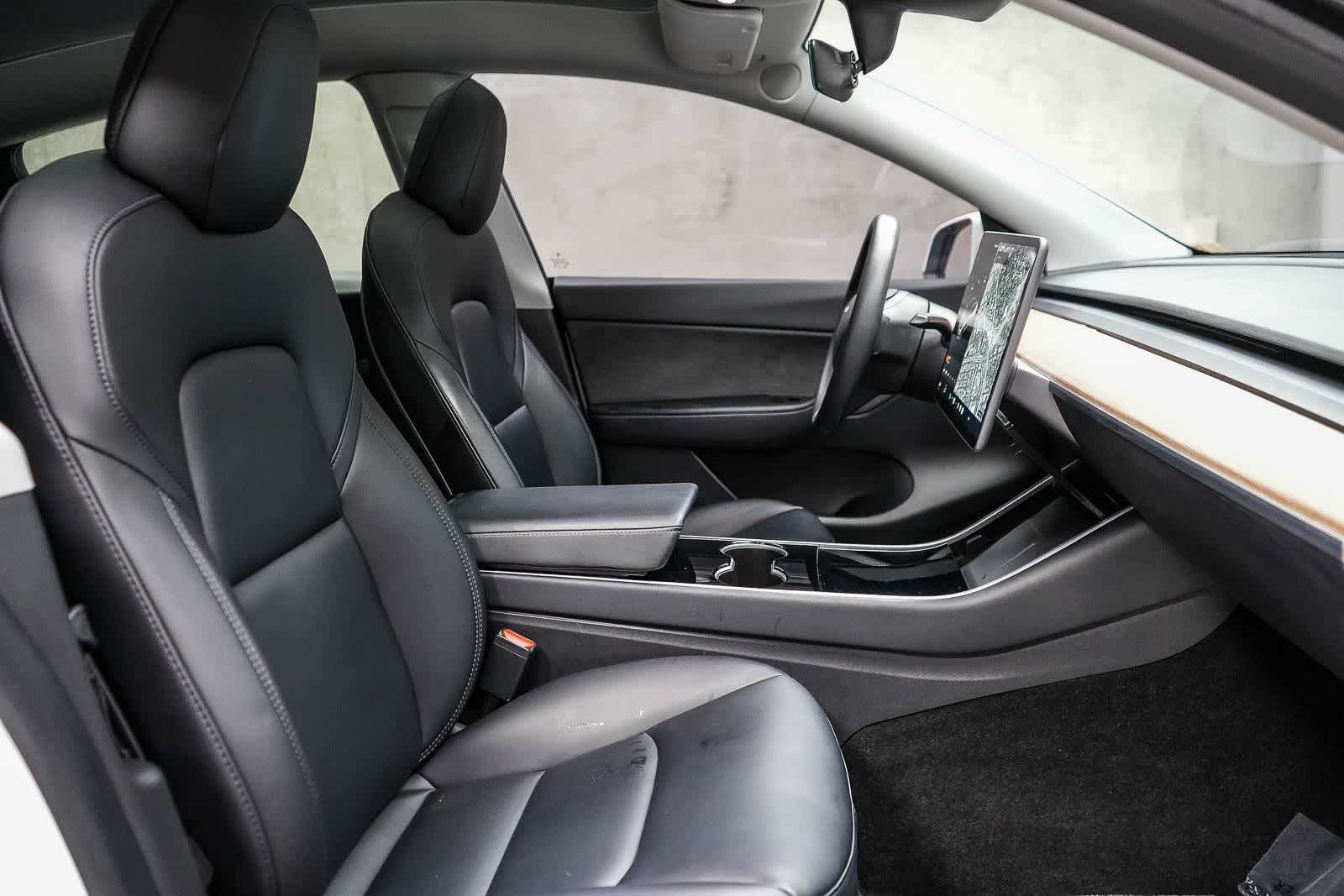 Thumbnail: 2020 Tesla Model Y - 14