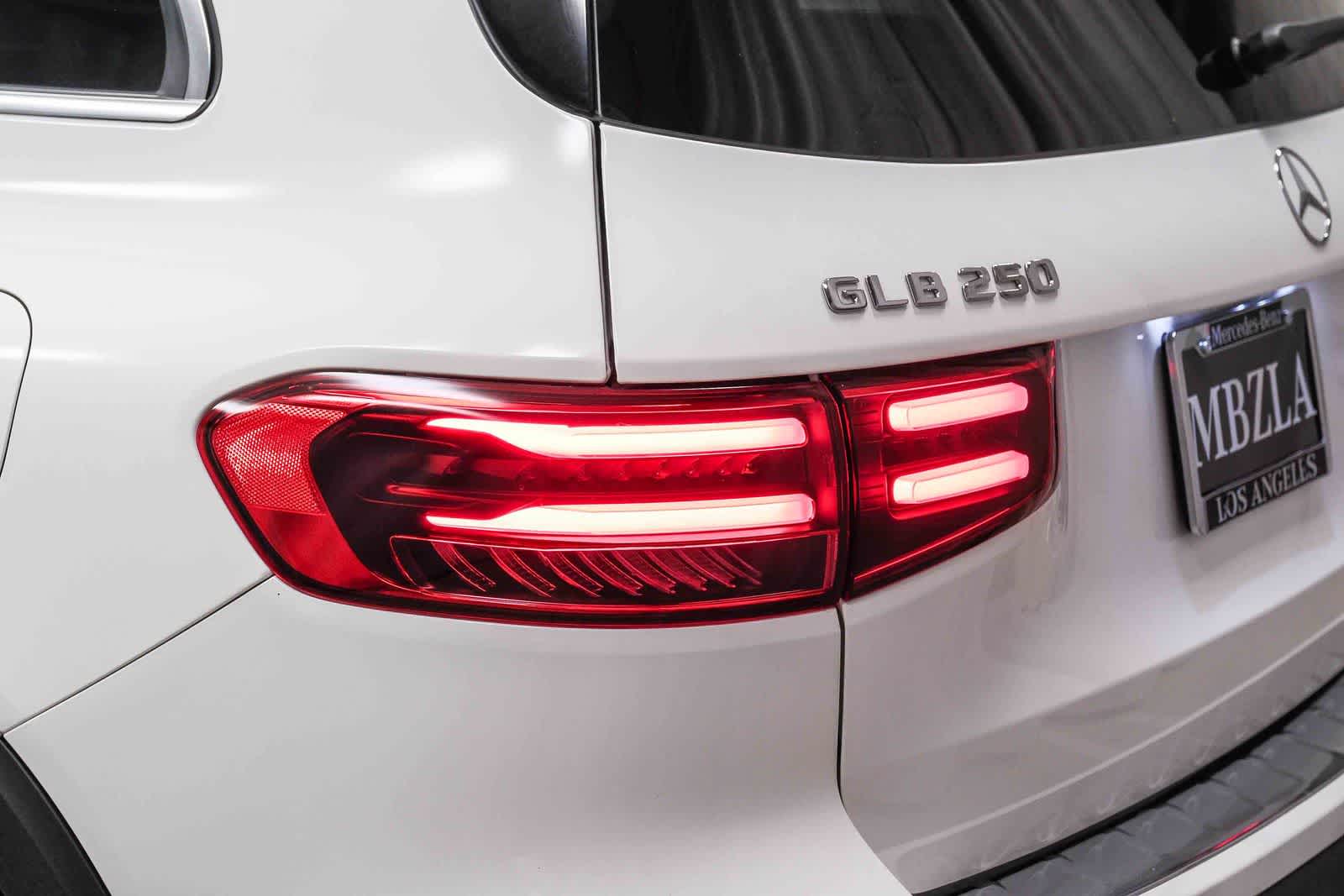Thumbnail: 2026 Mercedes-Benz GLB - 6