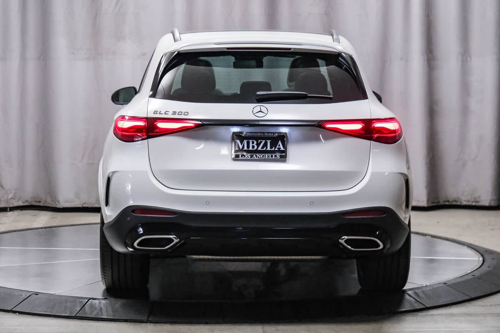 Thumbnail: 2023 Mercedes-Benz GLC - 3
