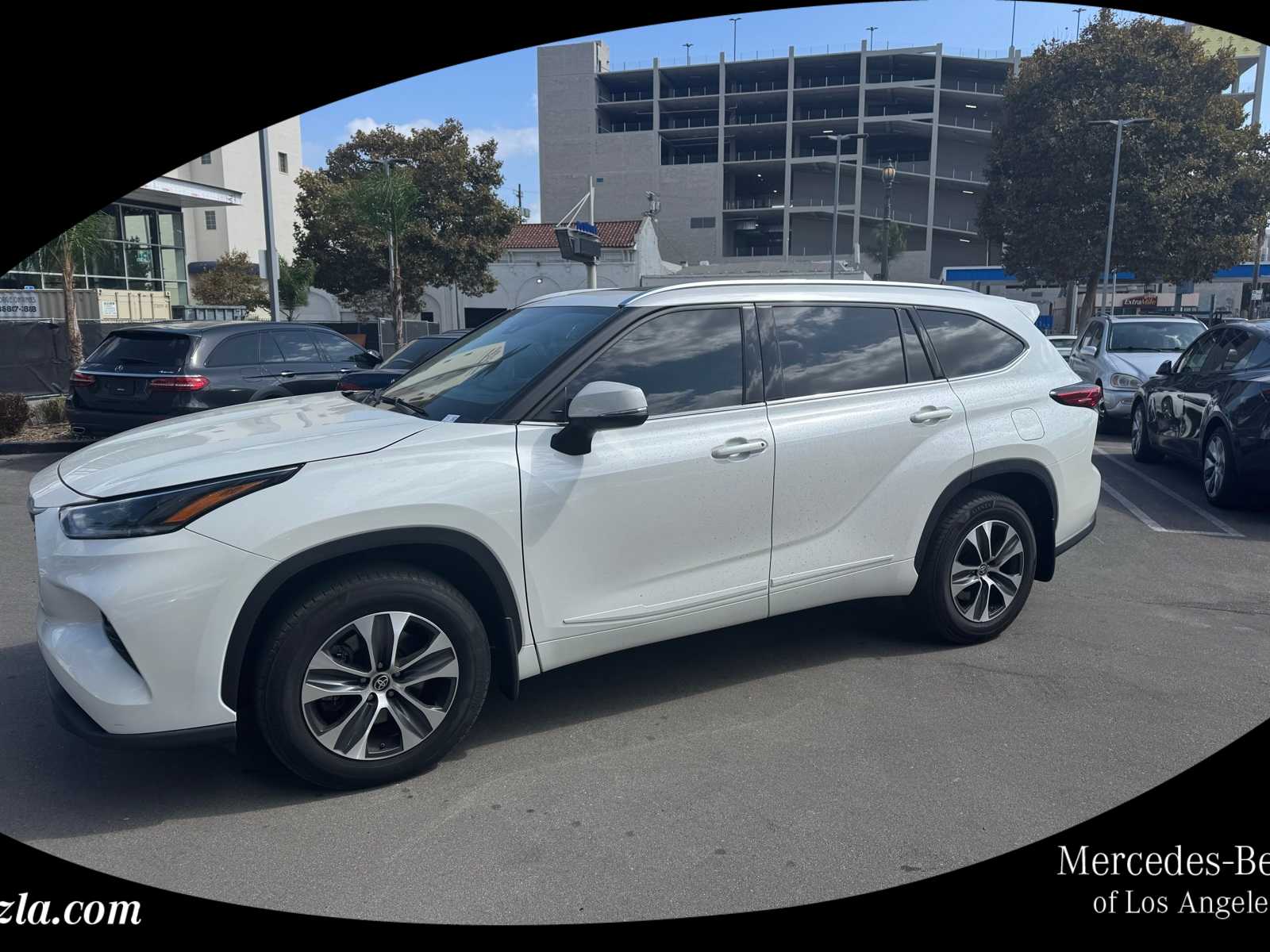 Thumbnail: 2021 Toyota Highlander - 1