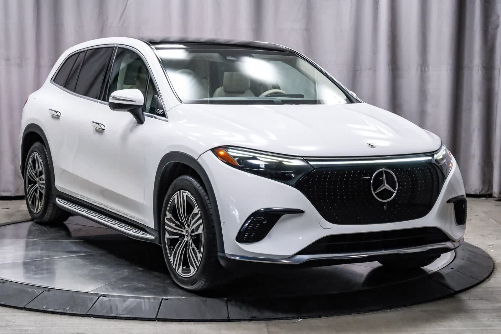 Thumbnail: 2023 Mercedes-Benz EQS - 5