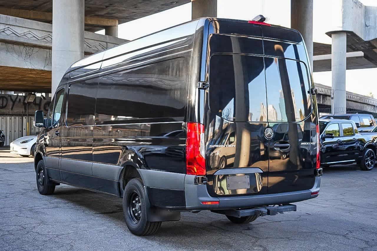 Thumbnail: 2024 Mercedes-Benz Sprinter - 8