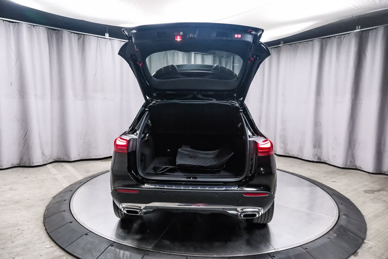 Thumbnail: 2025 Mercedes-Benz GLA - 27