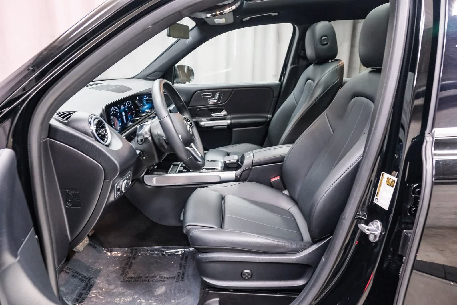 Thumbnail: 2023 Mercedes-Benz GLB - 19