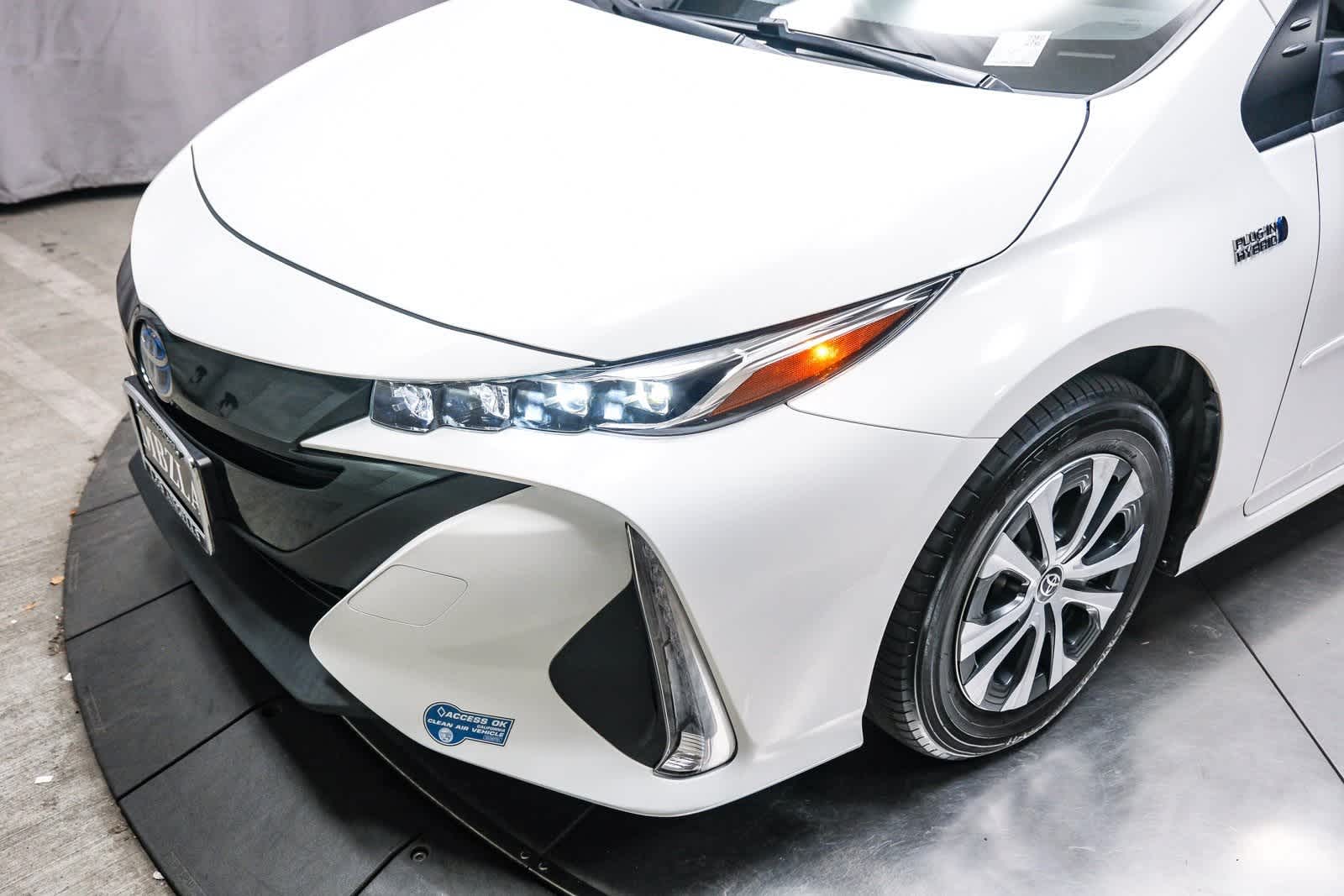 Thumbnail: 2021 Toyota Prius Prime - 12